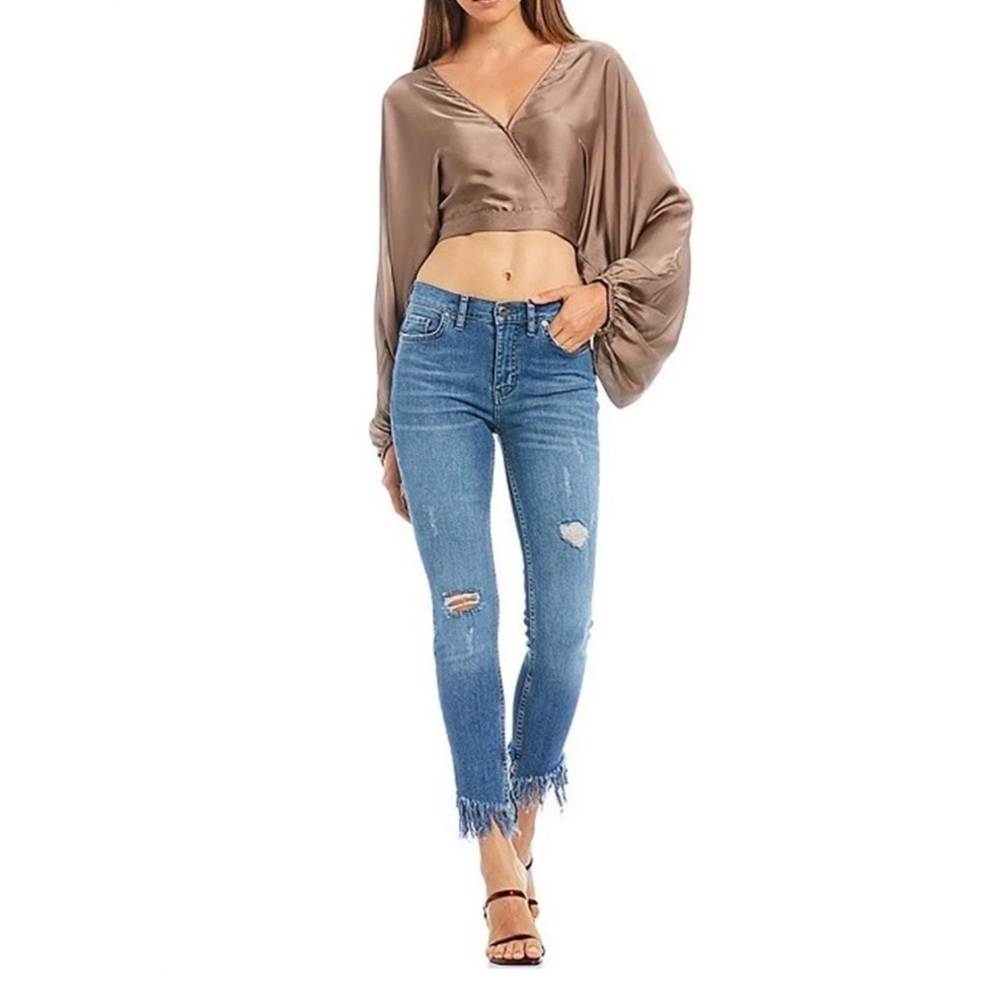 Free People Great Heights Frayed Skinny Jean in Worn Indigo size 29 Distressed